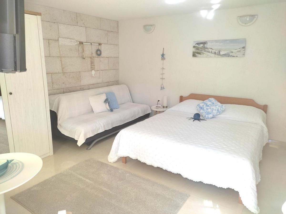 Apartma Bracki Cvijet